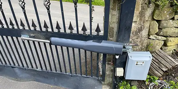 Gate repairs Sheffield