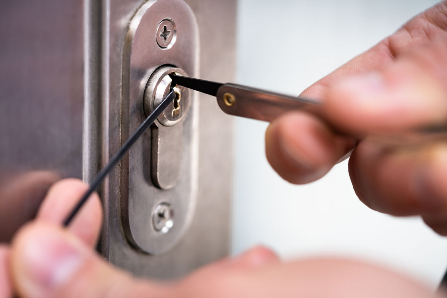 When Disaster Strikes: The Importance of an Emergency Locksmith Like SheffLOCK